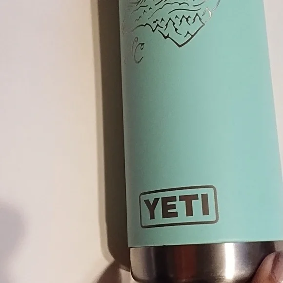 Yeti - Picture 2 of 7